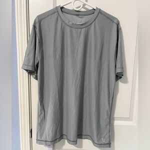 Vuori Zephyr Tee Short Sleeve Shirt Size Large